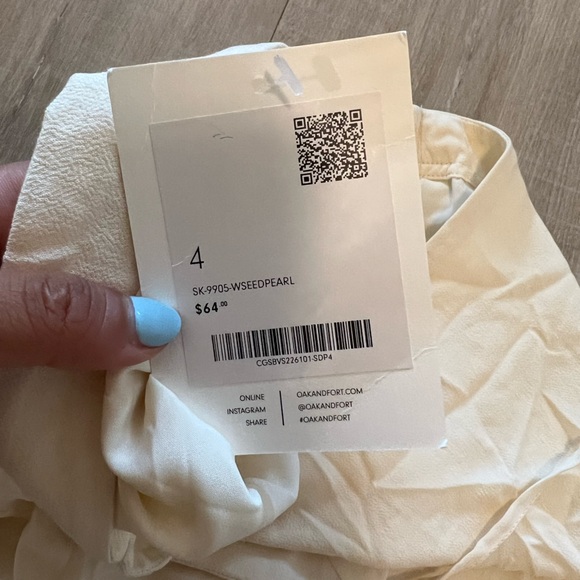 Wrap MINI SKIRT - Picture 3 of 4